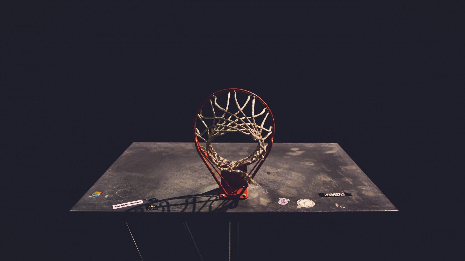 全球篮球烽火点燃：赛场明星璀璨绽放，nba全球篮球