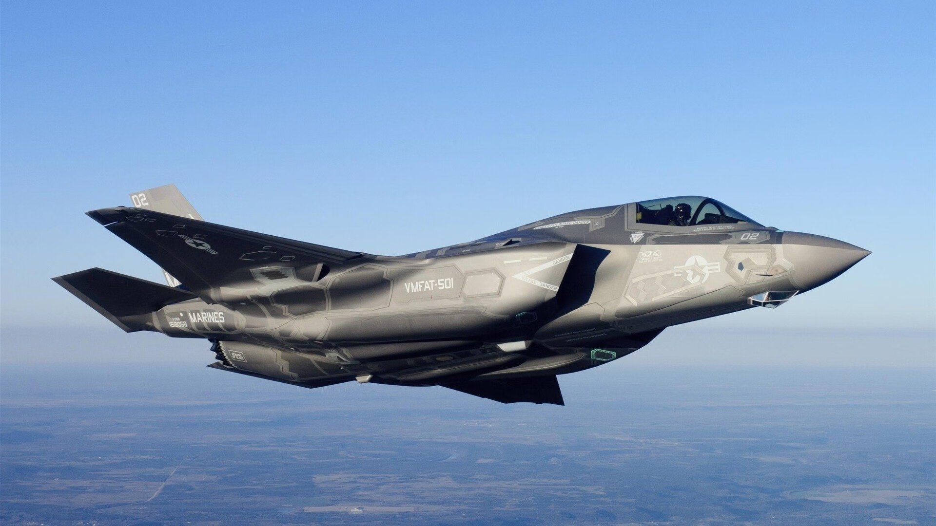 广州富力主场遭大连一方逆转,中超战局变化,广州富力主场球迷区