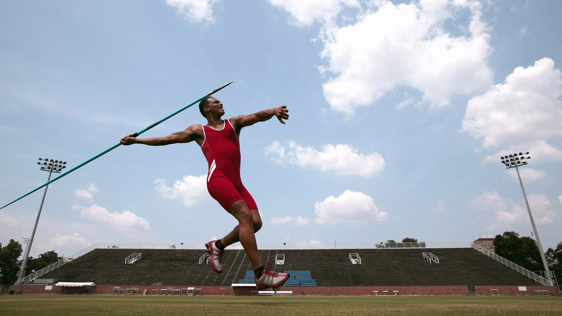 体育新闻中心开展体育赛事直播技术培训计划,体育直播工作